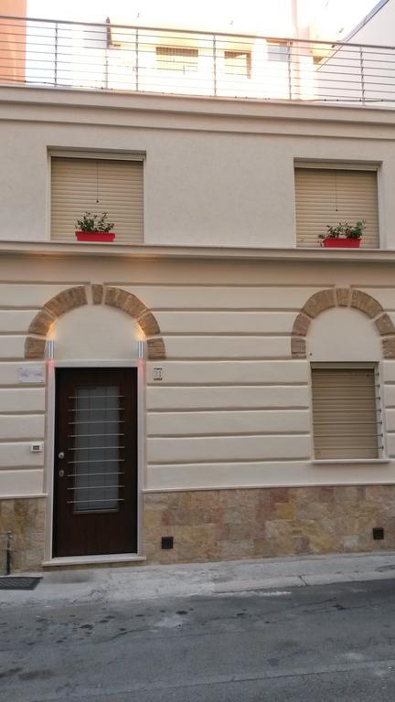 Rosemary Charming Rooms Termoli Exterior photo
