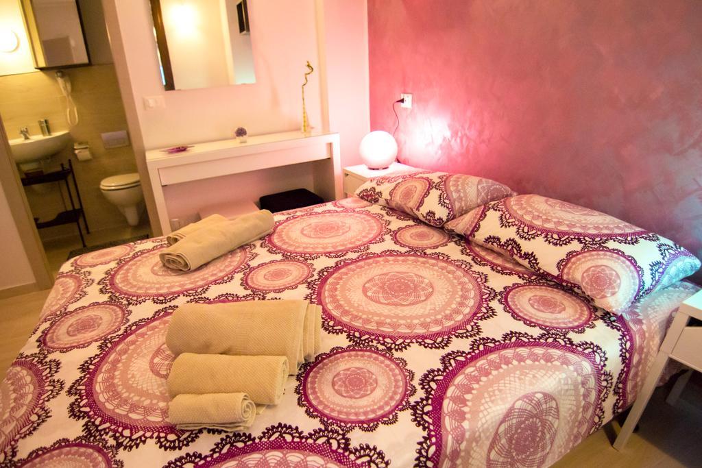Rosemary Charming Rooms Termoli Exterior photo