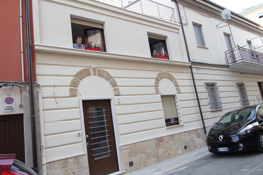 Rosemary Charming Rooms Termoli Exterior photo