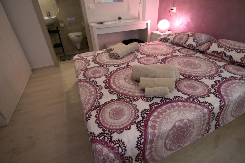 Rosemary Charming Rooms Termoli Exterior photo